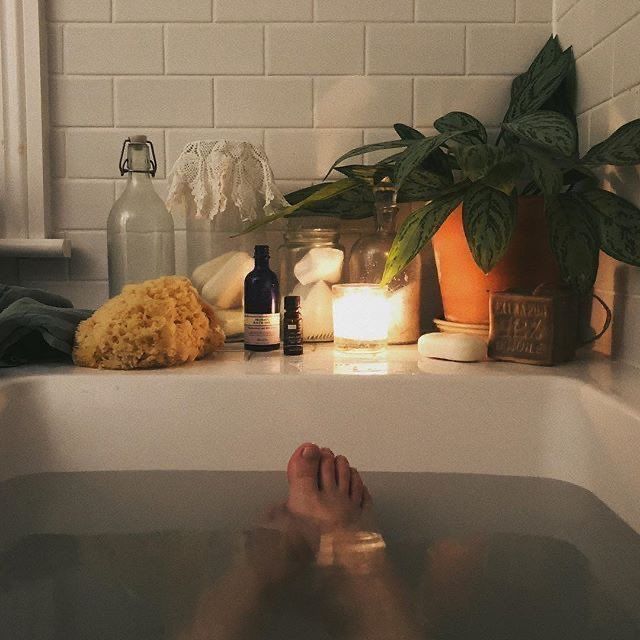 The Perfect Solo Date Night: A Step-by-Step Protocol for More Self-Pleasure